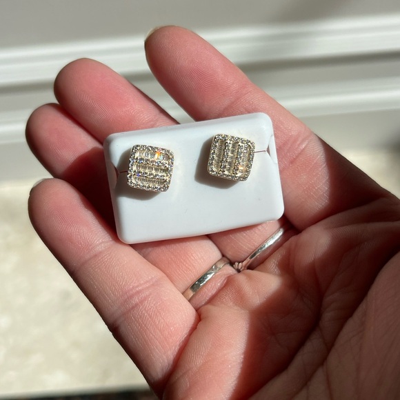 Jewelry - 925 silver moissanite earrings